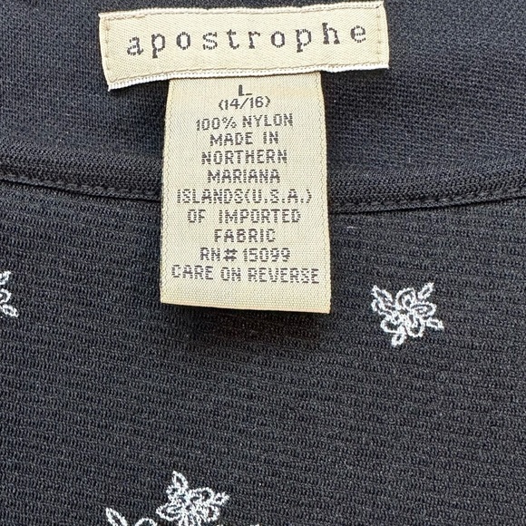 Apostrophe 3/4 sleeve floral blouse Black with white pattern & lettuce hem/cuff - Picture 5 of 6